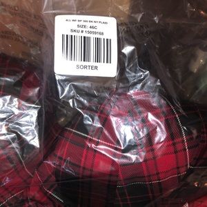 46C lightly lined NO underwire bra. Never opened